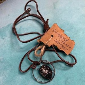 Hand Crafted Wired Wrap Stone Froggy Necklace​